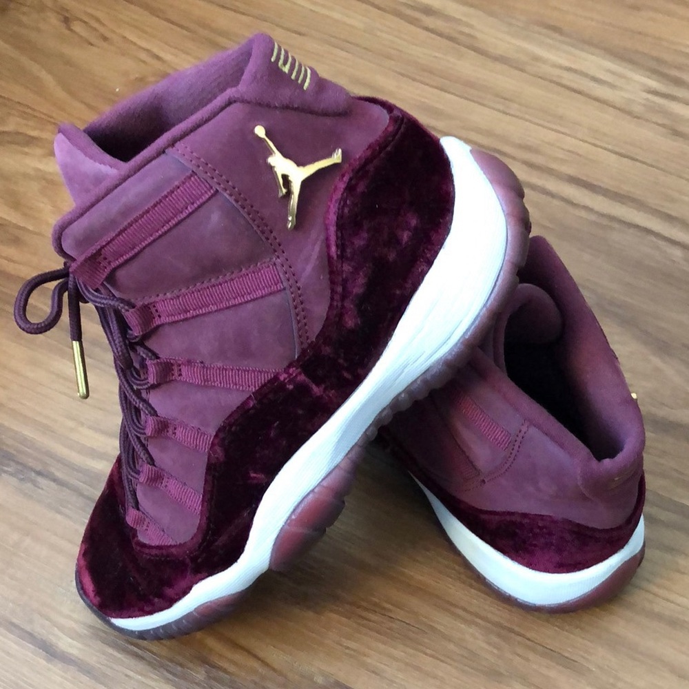 Jordan 11 Retro Heiress Night Maroon